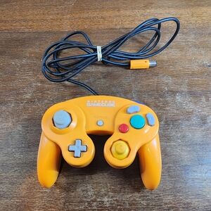 Official Nintendo Gamecube Controller Spice Orange